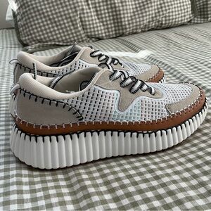 Claudia Ghizzani Stylish White and Tan Platform Sneakers